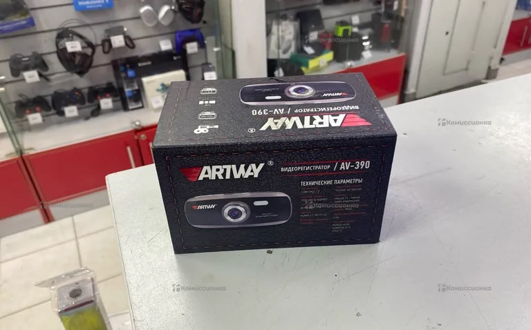 Видеорегистратор «Artway AV-390».