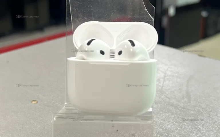 Наушники  Apple AirPods 4 с шумоподавлением