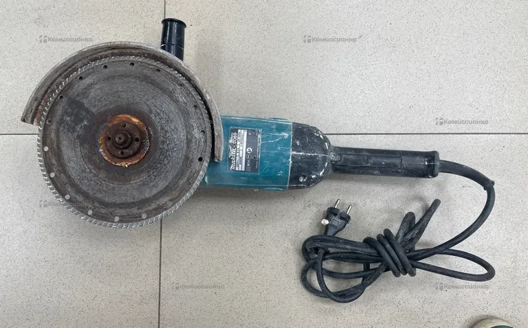 УШМ Makita 9069 230mm