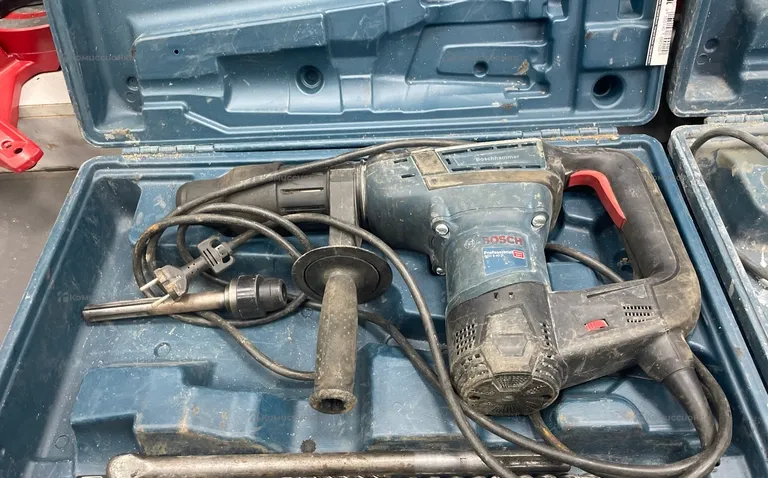 Отбойник Bosch gbh 5-40 D