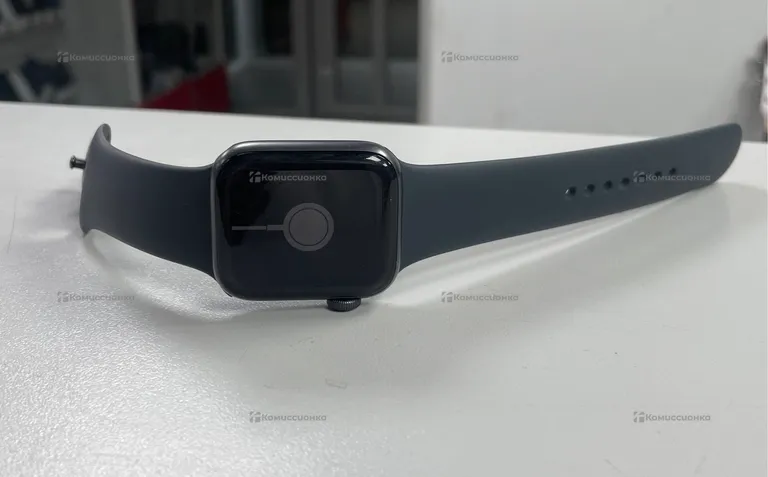 Часы  Apple Watch SE 40mm