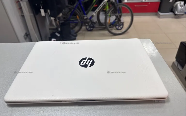 Ноутбук  HP Laptop 15seq1