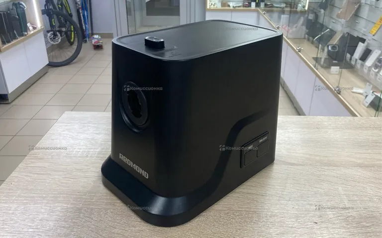 Мясорубка REDMOND RMG-1239