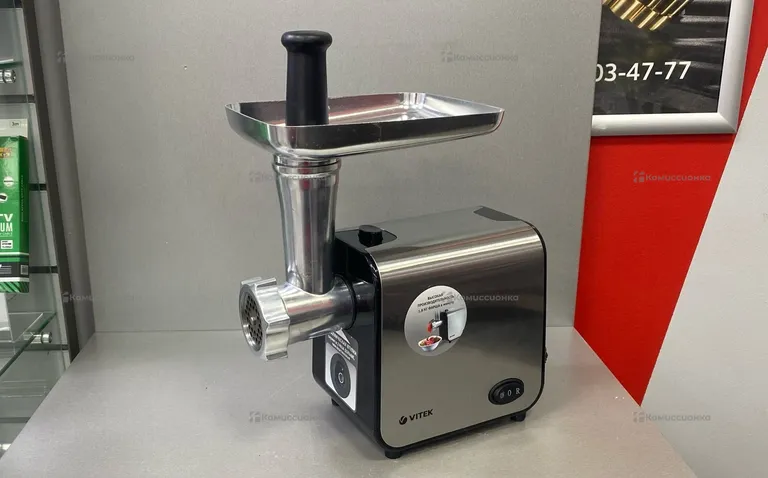 Мясорубка Vitek VT-3631