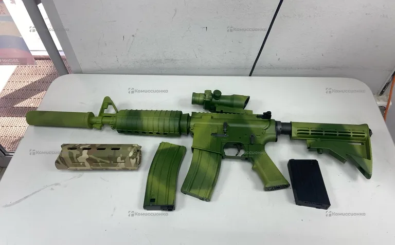 Страйкболоный автомат M4A1