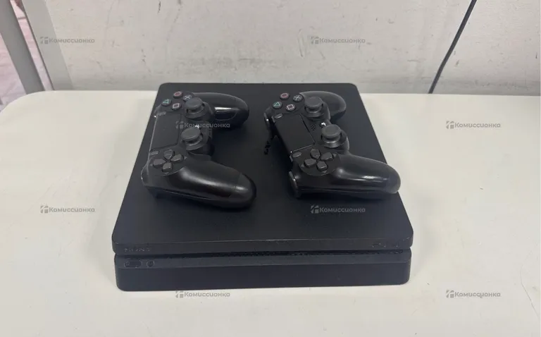 Приставка PS4. PS 4 slim 500gb