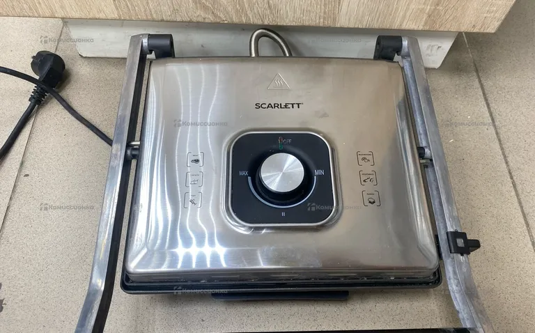 Электрогриль Scarlett