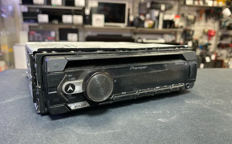Автомагнитола  Pioneer 4250BT
