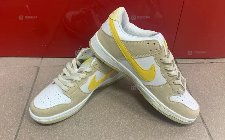 Кроссовки Nike SB Dunk Low Pro Размер (44)