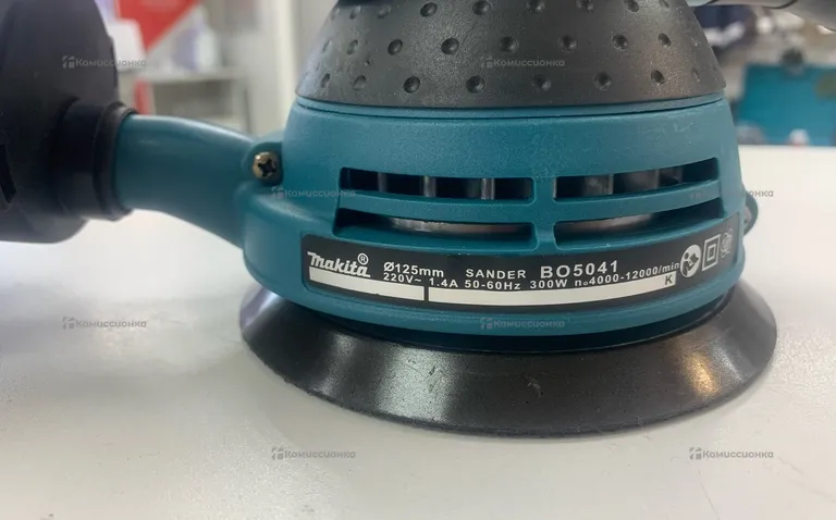 полировальная машинка Makita. bo5041