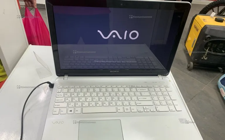 Ноутбук Sony SVF-1521A4