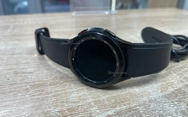 Часы  Samsung Galaxy Watch 4 Classic