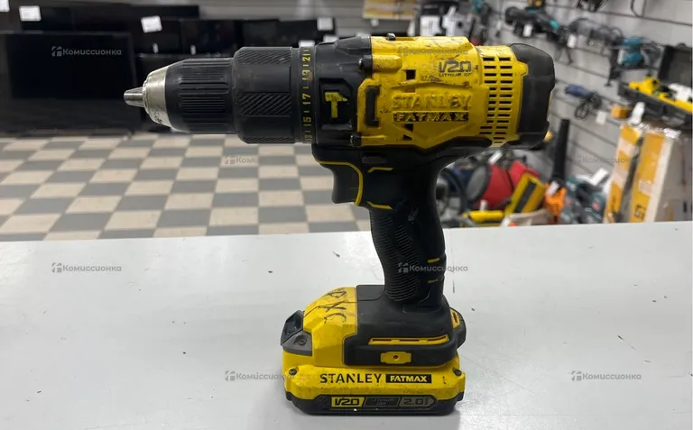 Ударная дрель-шуруповерт Stanley Fatmax SCD711
