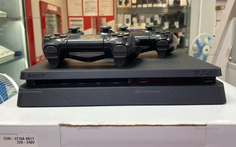 Приставка PS4. ps4 slim 500