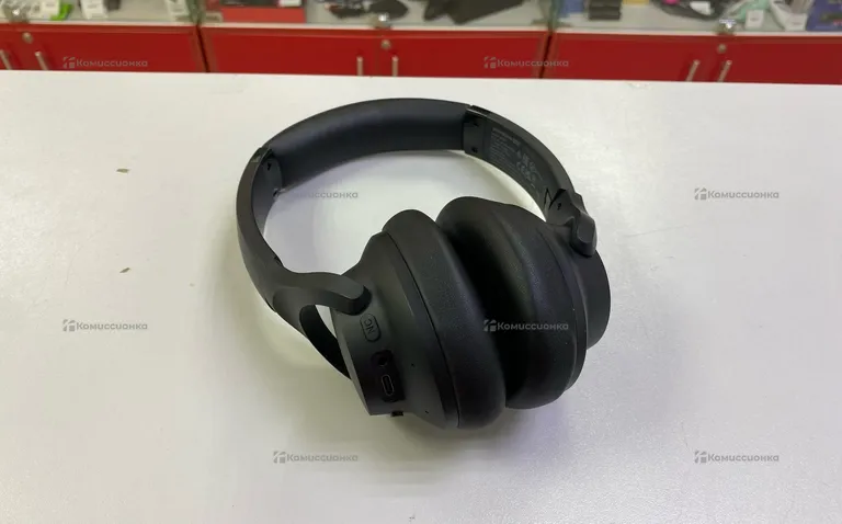 Наушники  Soundcore Q20I