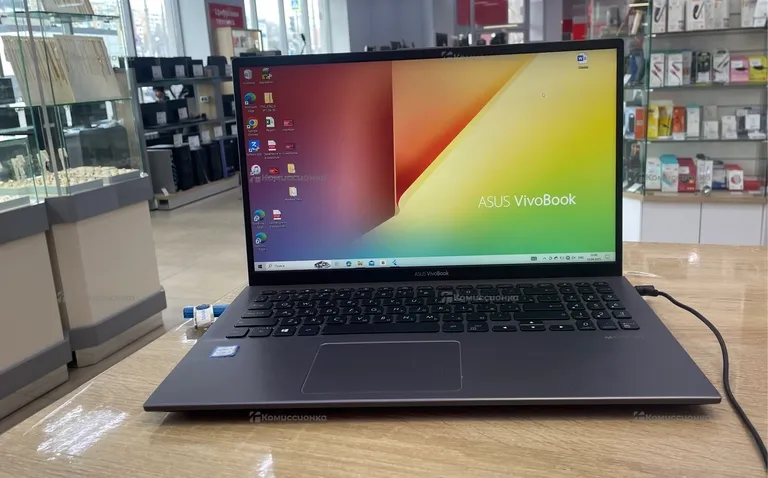 Ноутбук  ASUs VivoBook x512ua