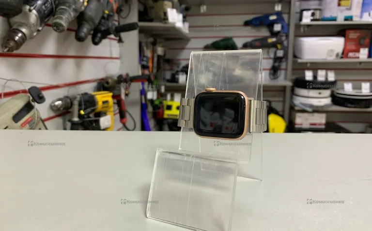 Часы  apple watsh se 40mm