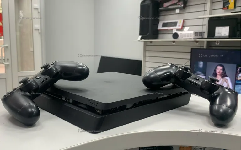 Приставка PS4.  Slim 500gb