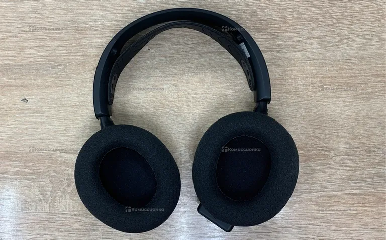 Наушники SteelSeries Arctis Nova 7