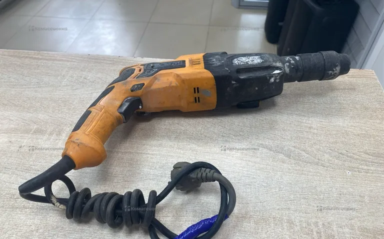 Перфоратор DEKO DKH850W