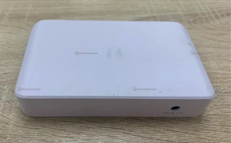 Коммутатор UniFi Lite 8 PoE