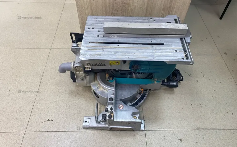 Торцовочная пила makita LH1200FL