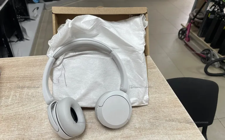 Наушники Sony WH-CH520