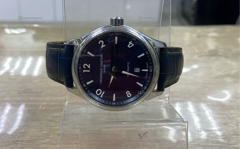 часы механические Frederique Constant 2888
