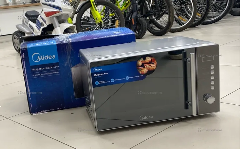 Микроволновая печь  MIDEA am820cmf