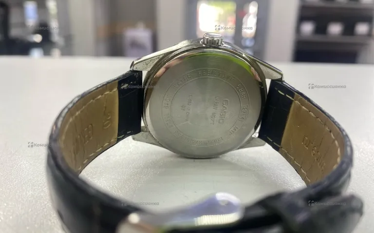 Часы  Casio