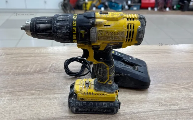 Дрель шуруповерт Stanley