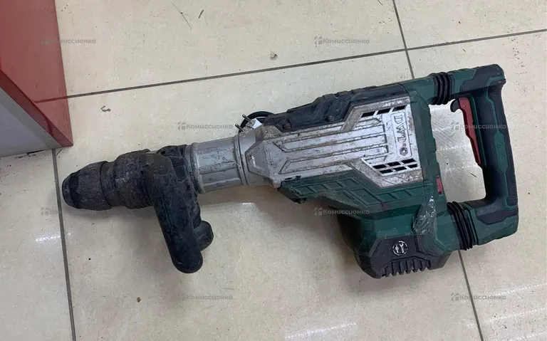 Отбойный молоток DWT H17-11B