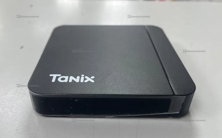 Смарт приставка tanix w2 2/16 гб g20