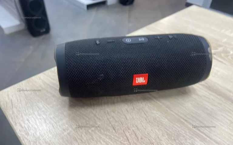 Колонка JBL CHARGE 3