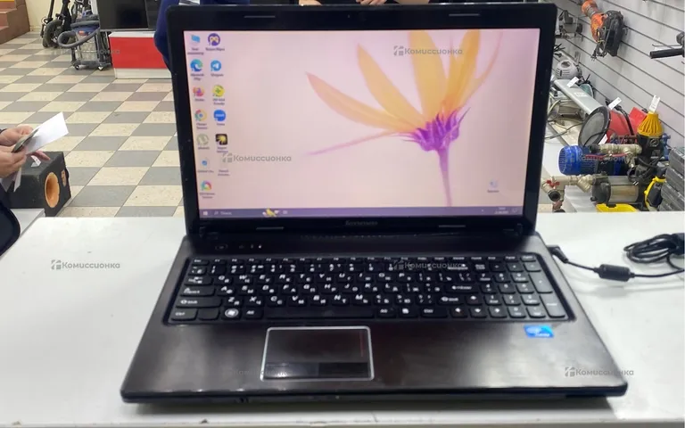 Ноутбук Lenovo