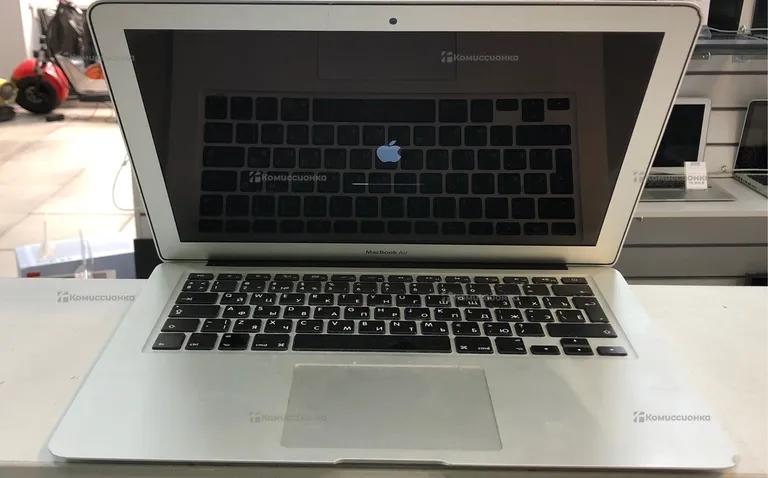 MacBook Air 13 (2017)
