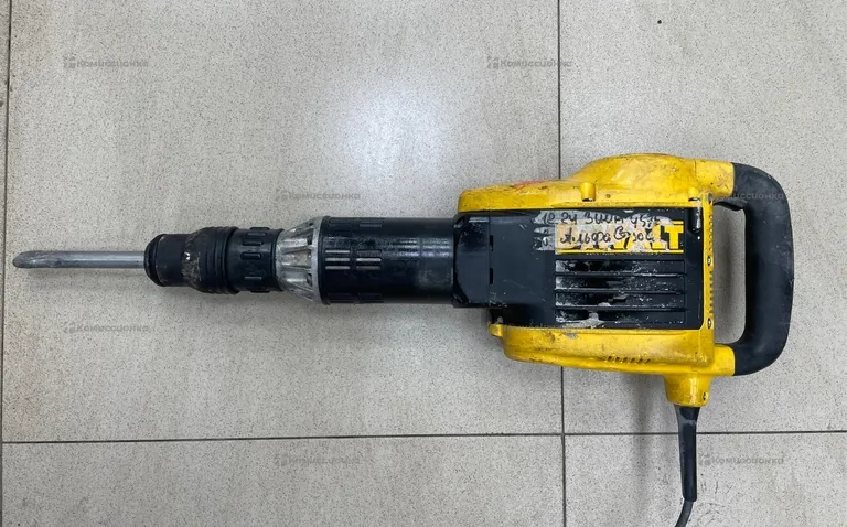 Отбойный молоток DeWalt D25892K