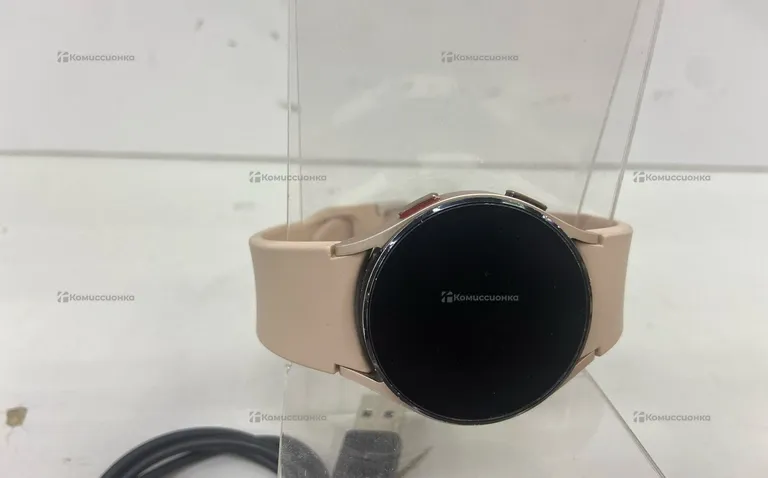 Часы Samsung Watch 4