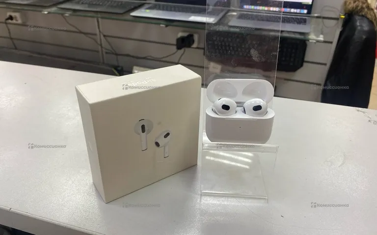 Наушники   AirPods 4