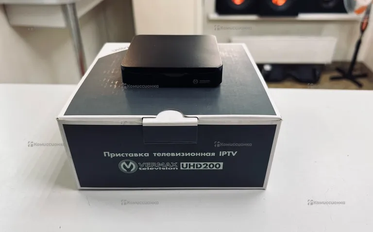 Смарт приставка UHD200