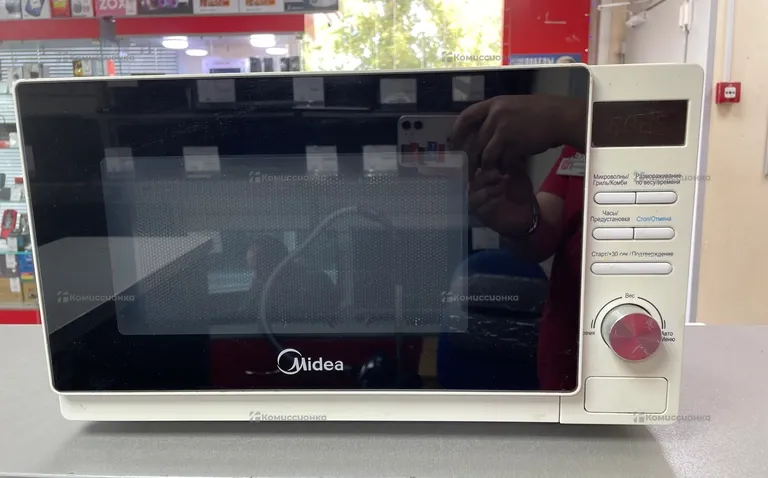 Микроволновая печь  Midea