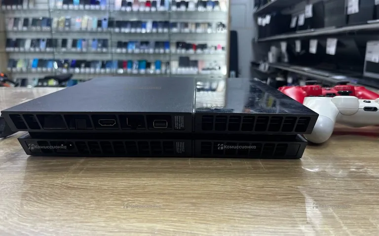 Приставка Sony PS4 Fat 500gb