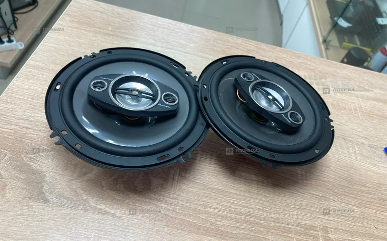 Авто динамики 16см
