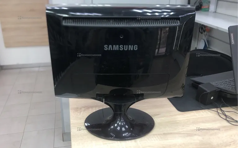 Монитор Samsung SyncMaster T190N