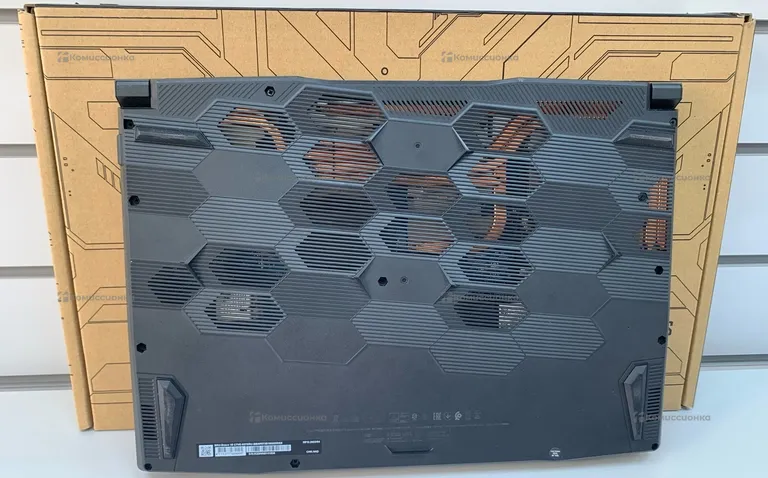 Ноутбук MSI Bravo 15 MS-158N