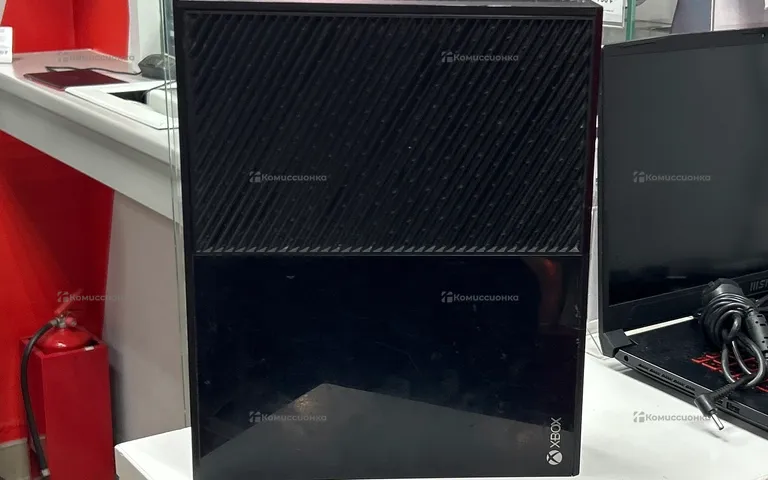 Приставка Xbox One 512GB