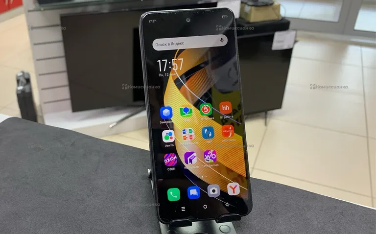Infinix smart 8 plus