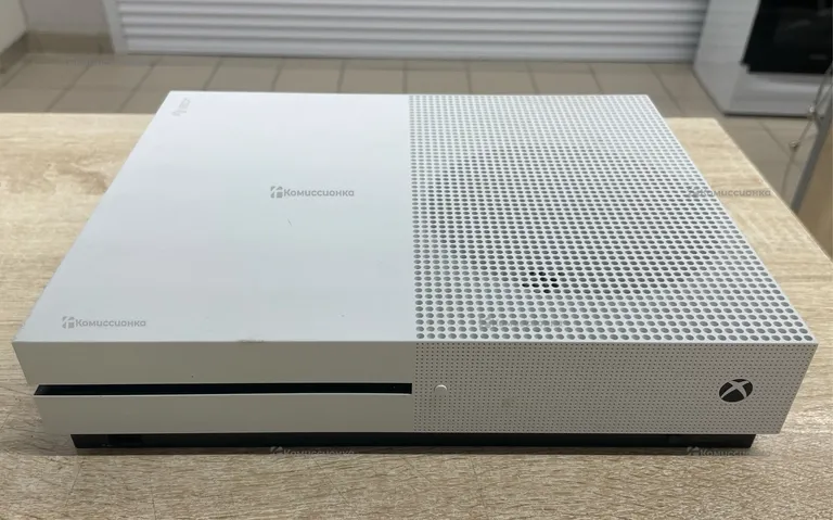 Приставка Xbox One 500Gb