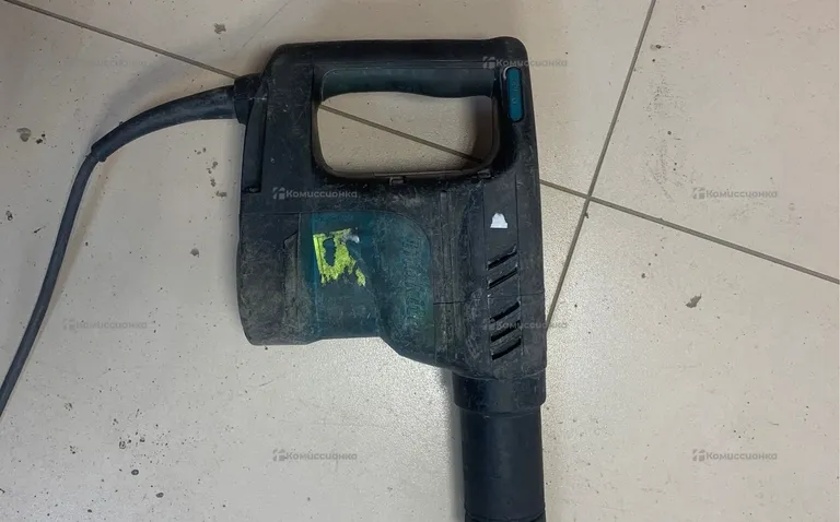 Отбойный молоток makita HM1101C