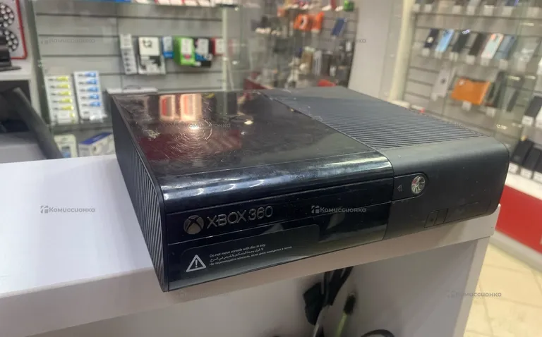 Приставка Xbox 360E 500gb